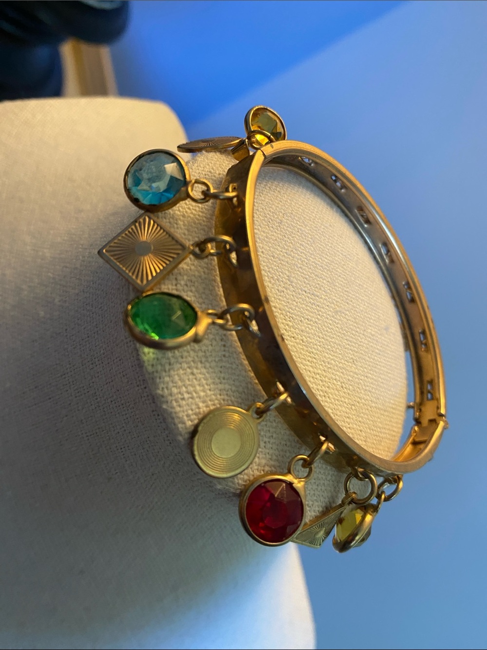 Very Vintage Gold-Tone Hinged Bangle Bracelet with Crystal Charms